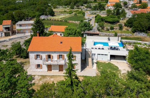 Central Dalmatia House | Pet friendly home in Krstatice