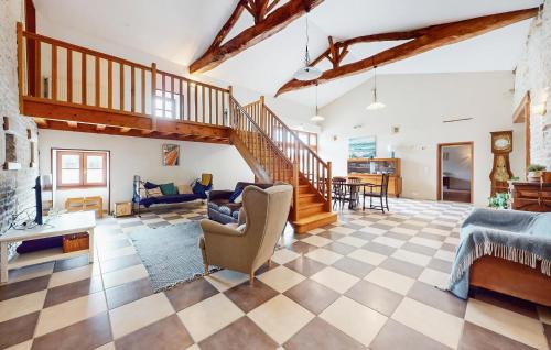 Nere House | Pet Friendly Home In Nere