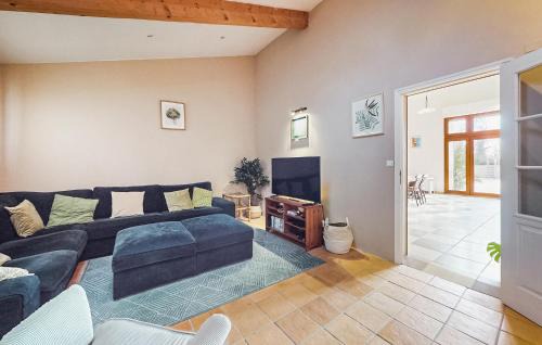 Nere House | Pet Friendly Home In Nere