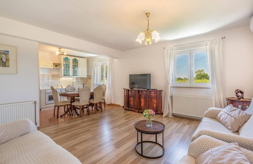 Lovrec House | Pet friendly home in Studenci