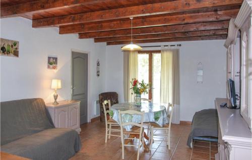 Saint-Julien-de-Peyrolas House | Pet Friendly Home In St, Julien De Peyrolas