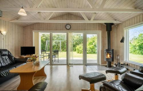 Skaven Strand House | Pet Friendly Home In Tarm With Wifi