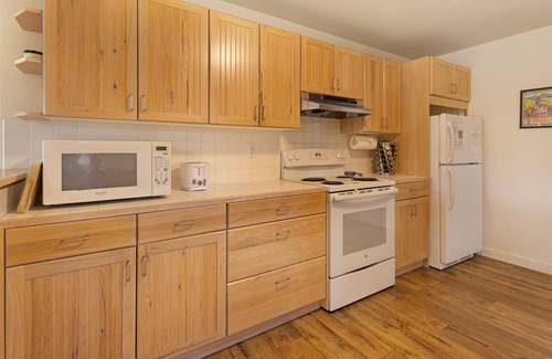 Friday Harbor House | Pet-Friendly home w/Hot Tub (Mitchell Bay Shores)