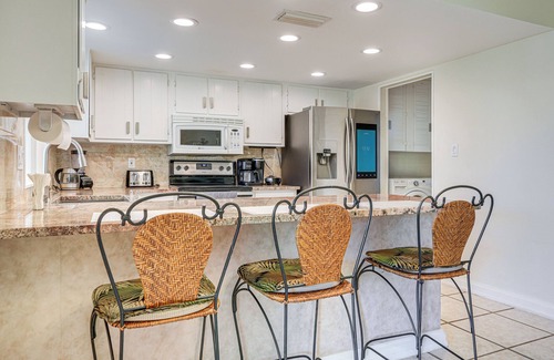 Dobson Ranch House | Pet-Friendly Home w/Pool Access & Yard in Mesa