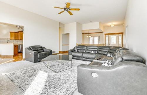 Johnston House | Pet-Friendly Johnston Getaway with Deck and Yard!