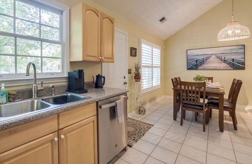 LaGrange House | Pet-Friendly LaGrange Vacation Rental w/Deck!