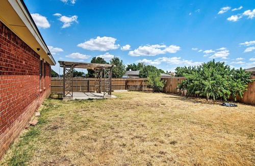 Lubbock Cottage | Pet-friendly Lubbock Home w/Yard - 6 Mi to TTU