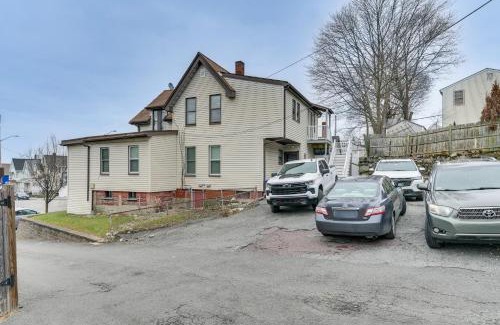 Malden Apartment | Pet-Friendly Malden Apartment 7 Mi to Boston!