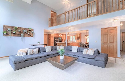 Mosinee House | Pet-Friendly Mosinee Retreat w/Private Dock!