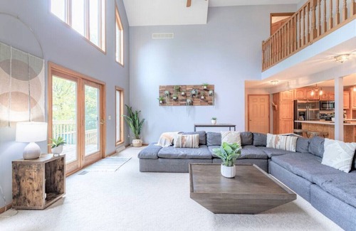 Mosinee House | Pet-Friendly Mosinee Retreat w/Private Dock!