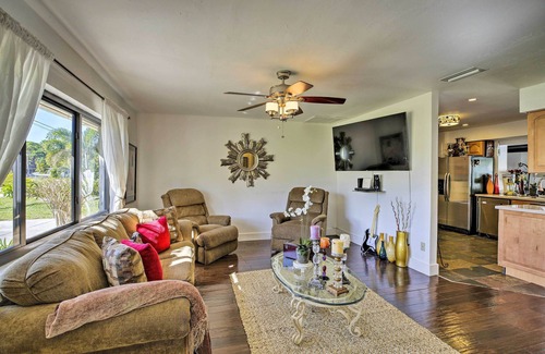 Pine Island Center House | Pet-Friendly Oasis w/Deck & Fire Pit in Bokeelia!