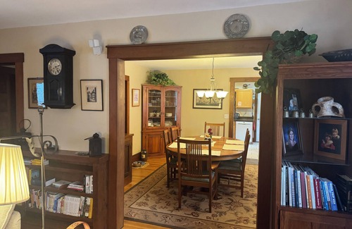 Rehoboth Beach House | Pet Friendly Ocean Block Queen St Downtown Rehoboth Beach