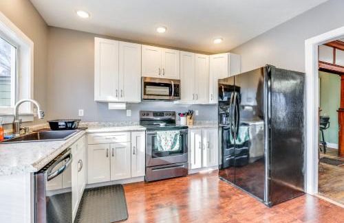 Penn Yan House | Pet-Friendly Penn Yan Home Wineries, Parks, Lakes