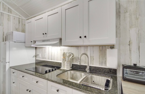 Picayune House | Pet-Friendly Picayune Tiny Home Near Space Center!