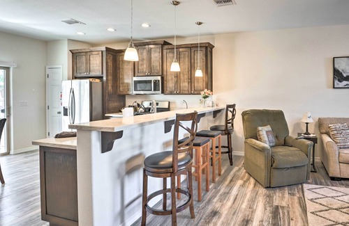 Holiday Shores House | Pet-Friendly Retreat - 1 Block to Colorado River!