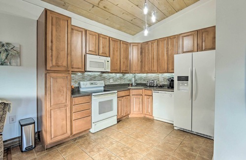 Ladiesburg House | Pet-Friendly Retreat on a Horse Breeding Farm!