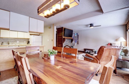 Frisco Condo | Pet Friendly, Short Walk to Lifts, Hot tub AN202
