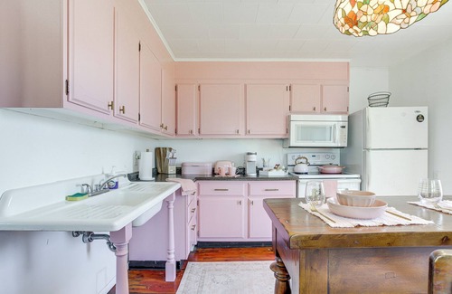 Ewell Cottage | Pet-Friendly Smith Island Cottage w/Golf Cart!