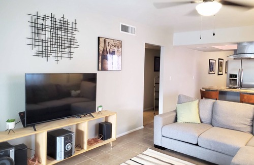 South Scottsdale House | Pet friendly Spa Paved w/Backyard Old Town Scottsdale