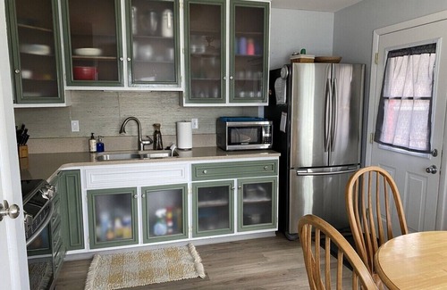 Glenn Haven Shores House | Pet Friendly! Summer home near the beaches of South Haven, and Saugatuck