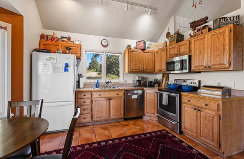 Durango House | Pet Friendly, Views for Miles, Family Retreat, Privacy!