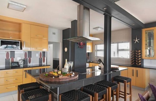 Umdloti Condo | Petfriendly, Umdloti Beachfront Escape Inverter