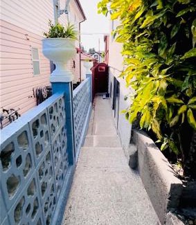 Vancouver South Apartment | Petite Main Street Haven