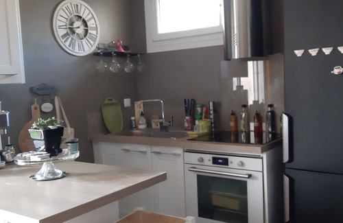 Civrac-en-Medoc House | Petite Maison DE Charme