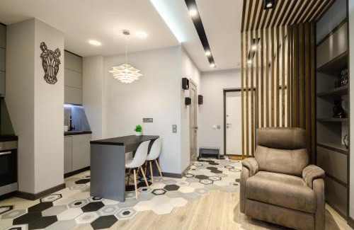 Kyiv Apartment | Petrovdom Apartments 7-67 in RC New York Concept House, Antonovycha 74