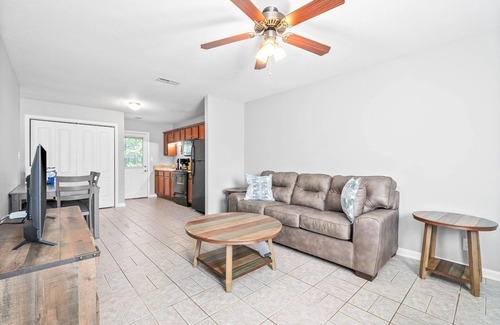 Clarksville House | Pets welcome, 15 minutes to Ft Campbell-G2