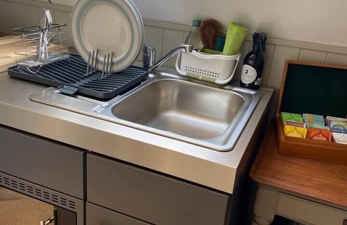 Bottlesford Apartment | Pewsey Retreat 3 Sleeps -PetFriendly, BBq, Parking