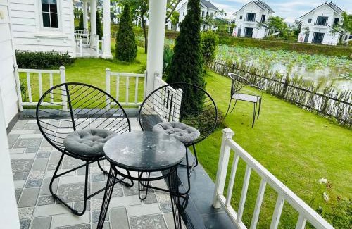 Thanh Thuy Cabin | Phòng Đôi tại Happy Villa - Vườn Vua gồm ăn sáng và ăn tối