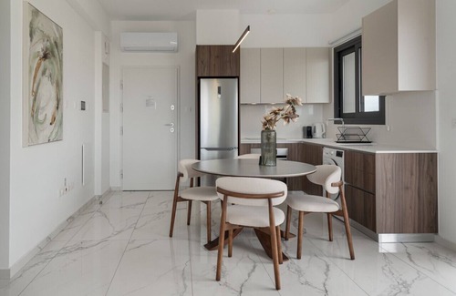 Kato Polemidia Apartment | Phaedrus Living: Limassol Opalia Residences Pearl