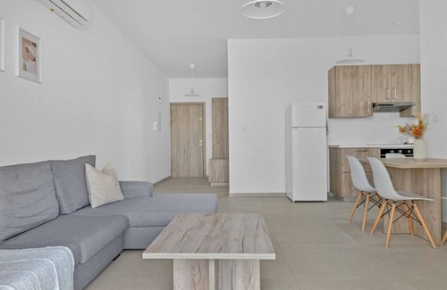 Strovolos Apartment | Phaedrus Living: Eolus Residences Hera