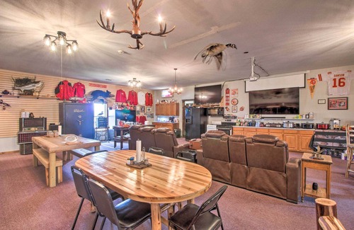 Dawn Cabin | Pheasant Game Farm Missouri Vacation Rental!