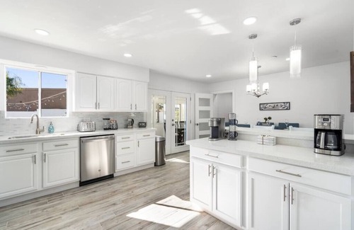 Paradise Valley Village House | Phoenix Luxury Villa Heated Pool, Golf, Near Mayo Clinic