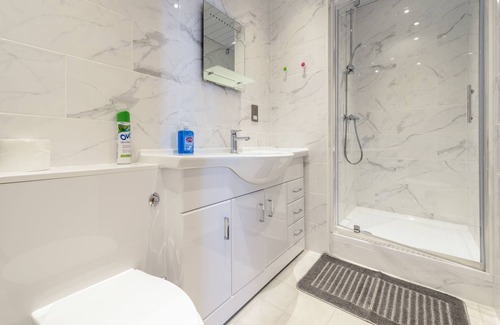 Northern Quarter Apartment | Piccadilly Gardens