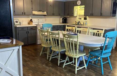 Iuka House | Pickwick Lake Retreat- 1.8 miles to marina and boat ramp