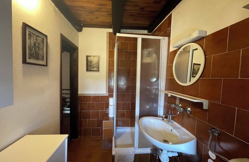 Sezana Cottage | Picturesque Stone Cottage in Karst