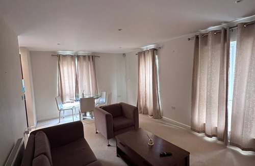 Reading Apartment | Piece Of Home