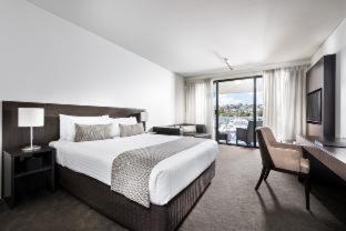 North Fremantle Apartment | Pier 21 Riverside Apartment Hotel