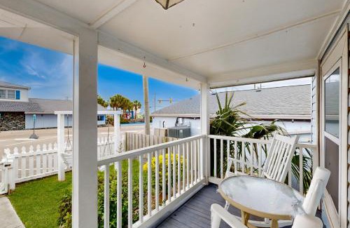 Kure Beach House | Pier View Cottage Unit 9
