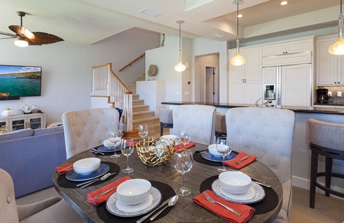 Kulalani House | ❤️PiH❤️ Island Hideaway ★ Enjoy Bikes & Surrey ★ Free Private Beach Club Pass