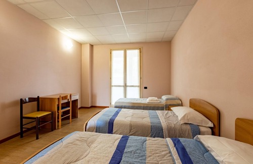 Villanova d'Asti Hotel | Pilgrim's House