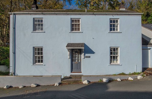 Solva Cottage | Pilgrims, Holiday Cottage Solva, Sleeps 5, 2 bedrooms, bathrooms