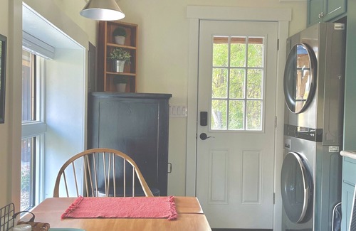 Cascade Township Cottage | Pine Cove Cottage 10 minutes from Mayo