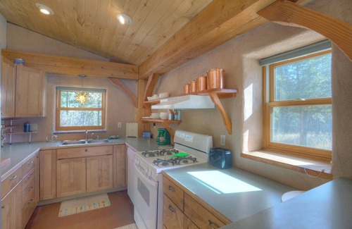 Los Ranchitos Estates Cabin | Pine Meadow Cabin | Straw Bale, Solar Powered Cabin in Woods - Pets OK