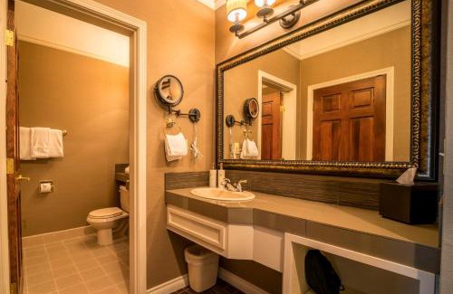 Century West Hotel | Pine Ridge Inn