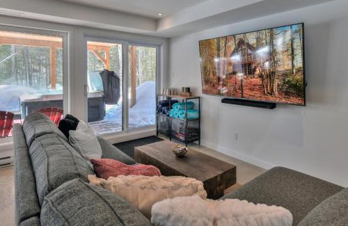 Amherst Ski Chalet | Pine Tree Lodge