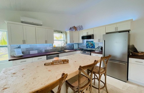Gregory Town House | Pineapple Hideaway | Oleander Gardens